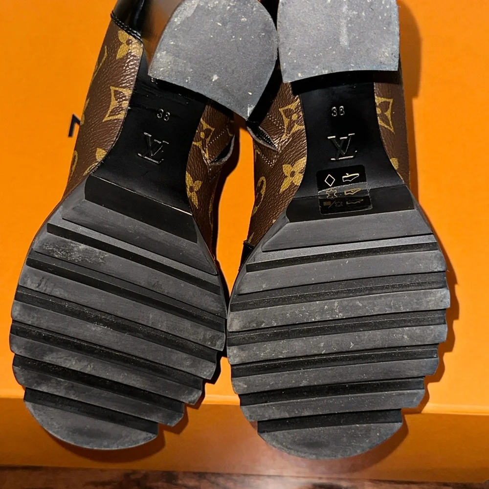 **SOLD** Authentic Louis Vuitton Star Trail Ankle boot Size 38 - Picture 8 of 13